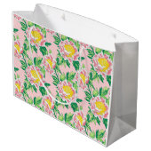 Rosa und gelbe Chinoiserie Blumen Große Geschenktüte (Rückseite Schrägansicht)