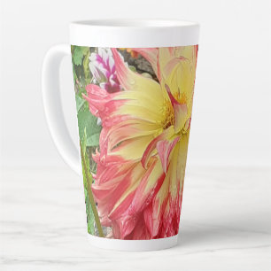 Rosa und Gelbe Dahlia Milchtasse