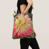 Rosa und Gelbe Dahlia Tasche (Von Nahem)