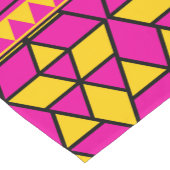 rosa und gelbe Dreiecke Muster Kurzer Tischläufer (Ecke)