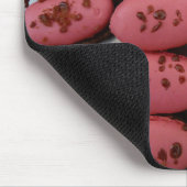 Rosa und gelbe Schokoladenboote Mousepad (Ecke)