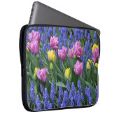 Rosa und gelbe Tulpen Laptopschutzhülle (Vorne Rechts)