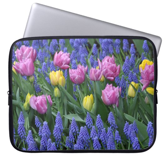 Rosa und gelbe Tulpen Laptopschutzhülle (Vorderseite)
