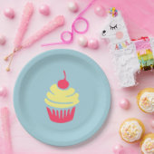 Rosa und gelber Kuchen oben mit Kirsche Pappteller (Party)