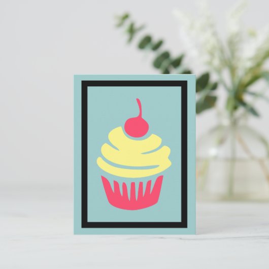 Rosa und gelber Kuchen oben mit Kirsche Postkarte (Stehend Vorderseite)