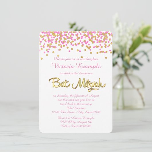 Rosa und Gold Confetti Bat Mitzvah Einladung (Stehend Vorderseite)