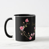 Rosa und goldene Magnolien auf schwarzer Großmutte Tasse (Links)