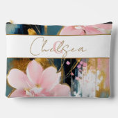 Rosa und goldfarbene Blüten personalisiert Zubehörtasche (Vorderseite)