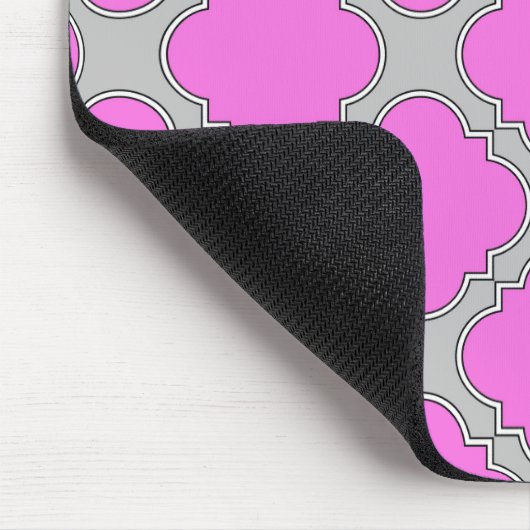 Rosa und grau aus Quatrefolie Mousepad (Ecke)
