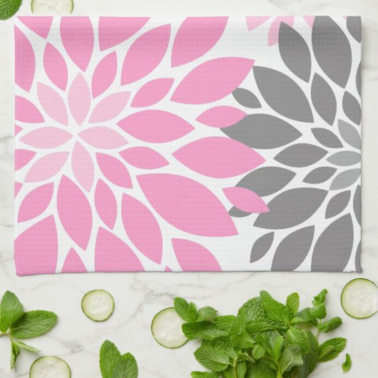 Rosa und graue Chrysanthemen Blumenmuster Geschirrtuch (Gefaltet)