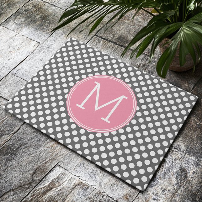 Rosa und graue Polka-Punkte mit Preppy-Monogramm Fußmatte (Custom Welcome Mat)