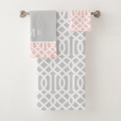 Rosa und graue Trellis Monogramm | Editierbare Far Badhandtuch Set (Insitu)