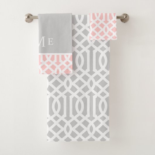 Rosa und graue Trellis Monogramm | Editierbare Far Badhandtuch Set (Insitu)