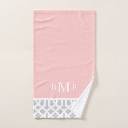 Rosa und graue Trellis Monogramm | Editierbare Far Badhandtuch Set (Handtuch)
