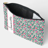 Rosa und grüne Blüten personalisiert Zubehörtasche (Offen)