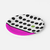 Rosa und grüne Polka Punkte Pappteller (Schrägansicht)