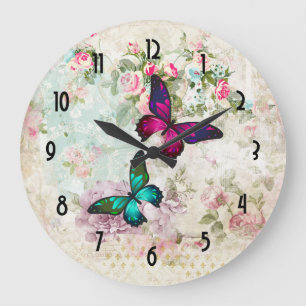 Rosa und grüne Schmetterlinge auf schäbigen Große Wanduhr