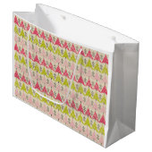 Rosa und grüne Weihnachtsbäume Große Geschenktüte (Vorderseite Schrägansicht)