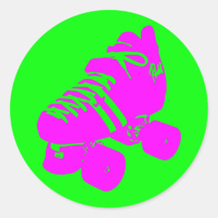 Rosa und grüner Rollen-Derby-Skate-Aufkleber Runder Aufkleber
