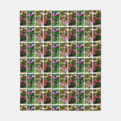 Rosa und grünes Daisy Collage Fleece Blanken (Vorderseite)