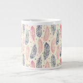 rosa und Lila Ethnic Fether-Muster Jumbo-Tasse (Vorderseite)