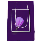 Rosa und Lila Frühlingsblüte Mittlere Geschenktüte (Rückseite)