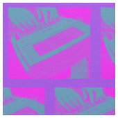 Rosa und lila Gericht, das über Steno Maschine DIY Stoff (Nahaufnahme)