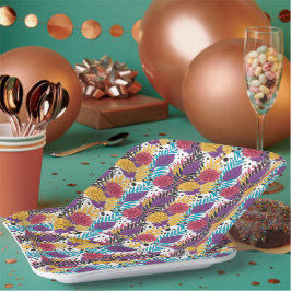 Rosa und lila geschnittene Blume mit komplizierten Pappteller