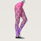 Rosa und Lila Leggings mit blühenden Scallopten (Rechts)