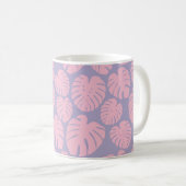 Rosa und lila Monstera-Blätter Kaffeetasse (VorderseiteRechts)
