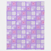 rosa und Lila Patchwork-Design Fleecedecke (Vorderseite)