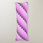 Rosa und Lila Quadrate Seitenschläferkissen (Vorderseite Vertikal)