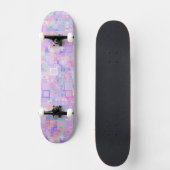 Rosa und Lila Quadrate Skateboard (Vorderseite)
