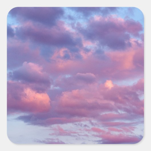 Rosa und Lila Wolken Quadratischer Aufkleber (Vorderseite)