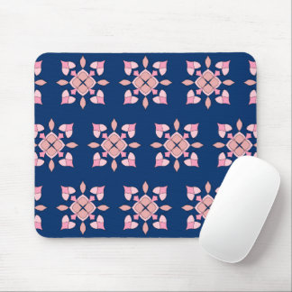 Rosa und marineblaue geometrische Blumenfliesen Mousepad