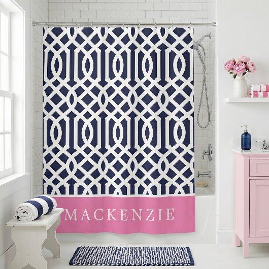 Rosa und Navy Trellis Monogram Duschvorhang