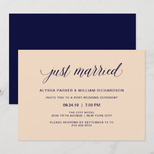 Rosa und Navy-Typografie Just Married-Feier Einladung