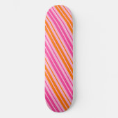 Rosa und orange vertikale Streifen Design Skateboard (Vorderseite)