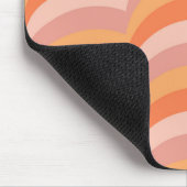 Rosa und orangefarbene Retro-Muster Mousepad (Ecke)