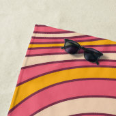 Rosa und orangefarbene Retrowellen Strandtuch (Beispiel)
