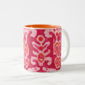 Rosa und orangefarbene Tribal Ikat Zweifarbige Tasse (VorderseiteRechts)
