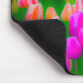 Rosa und orangefarbene Tulpenmuster Mousepad (Ecke)