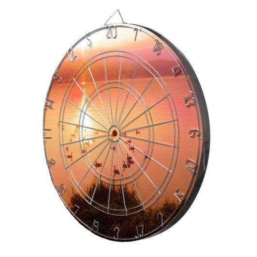 Rosa und pfirsichfarbene Seeufer Dartscheibe (Vorderseite rechts)