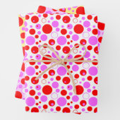 Rosa und rote Retro-Kreise und Polka-Punkte Geschenkpapier Set (Beispiel)