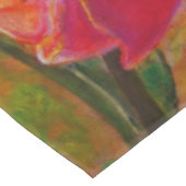 Rosa und rote Tulip-Anordnung Tischdecke (Schrägansicht)