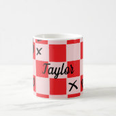 Rosa und rote X's und O's tic tac toe herzen Kaffeetasse (Mittel)