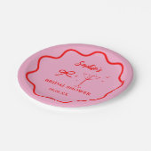 Rosa und rotes Brautparty für die Retro-Grenze Pappteller (Schrägansicht)