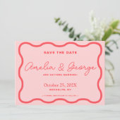 Rosa und rotes Wavy Retro Save The Date (Stehend Vorderseite)