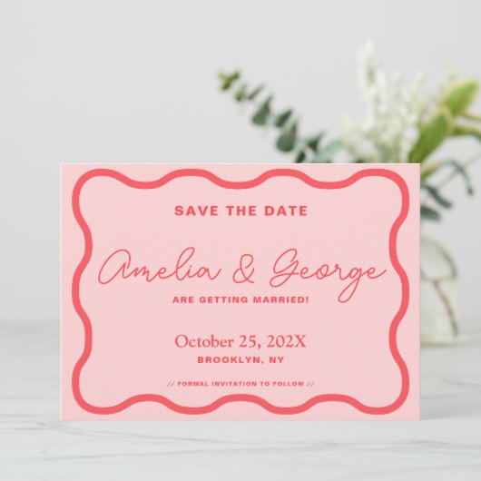 Rosa und rotes Wavy Retro Save The Date (Stehend Vorderseite)