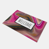 Rosa und schwarz Abstrakt mit Gold-Wirbel Willkomm Fußmatte (Schrägansicht)
